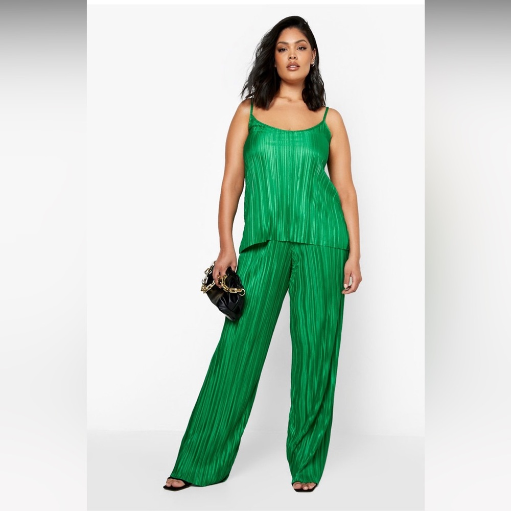 PLISSE CAMISOLE AND WIDE LEG PANTS TWO-PIECE